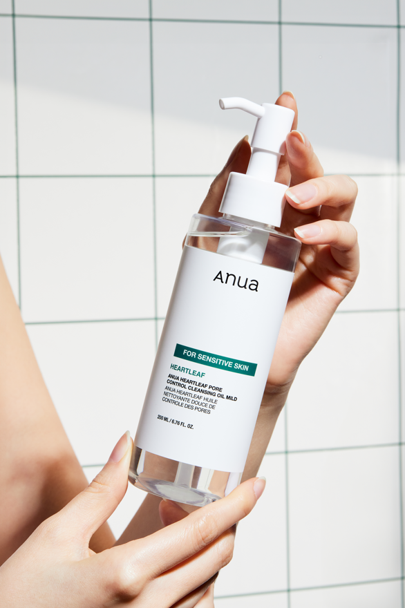 ANUA Heartleaf Pore Control Cleansing Oil Mild