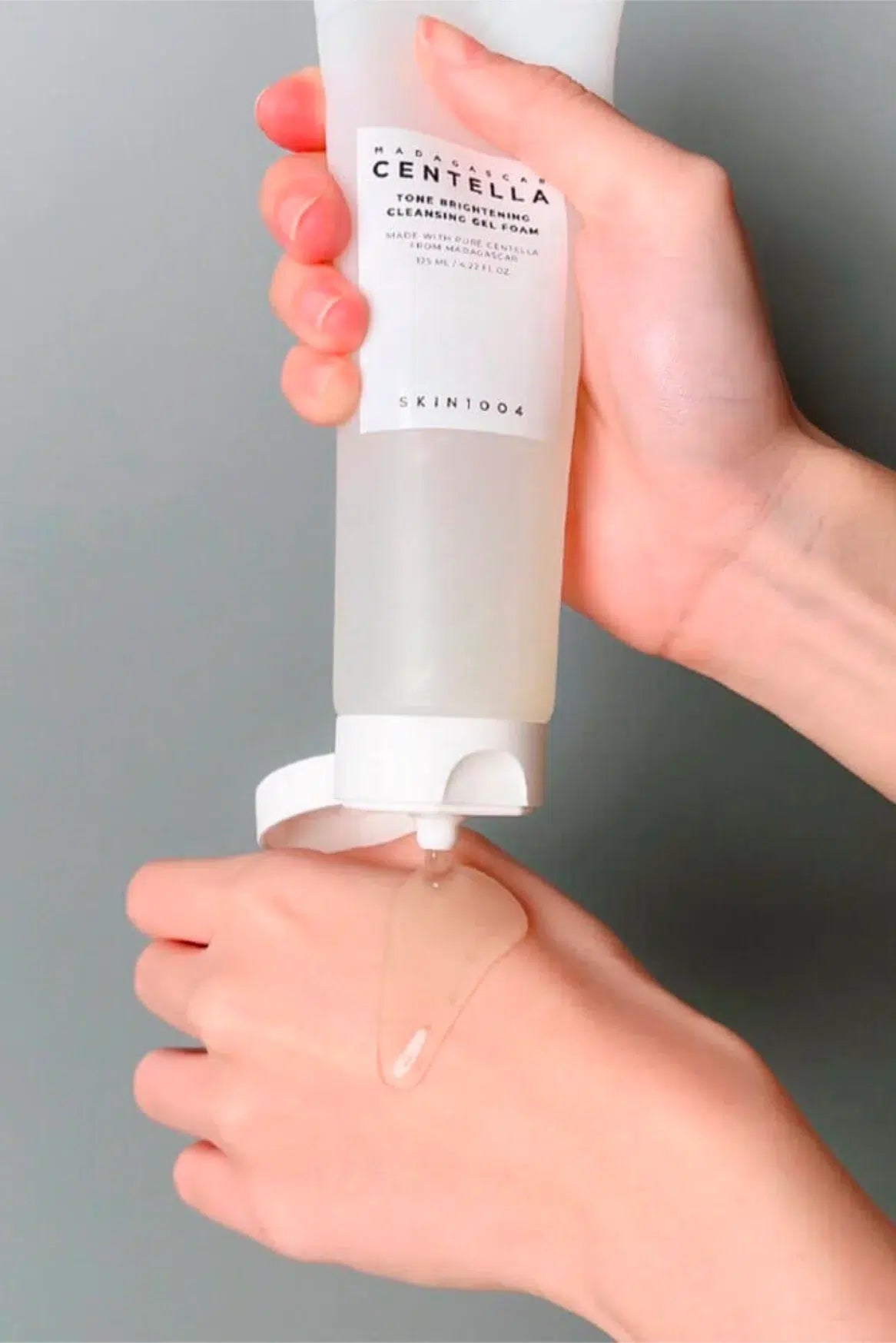 SKIN1004 Madagascar Centella Tone Brightening Cleansing Gel Foam